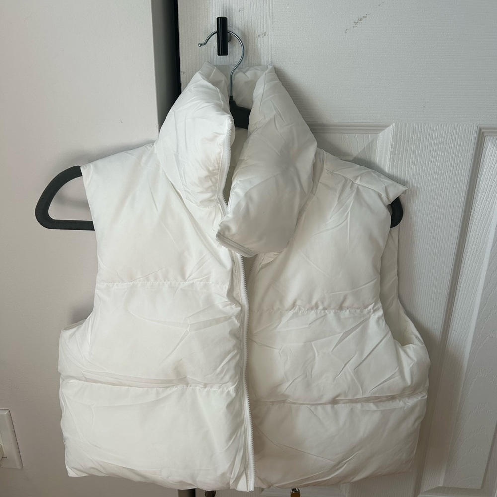 Amazon Women's White Puffer Vest